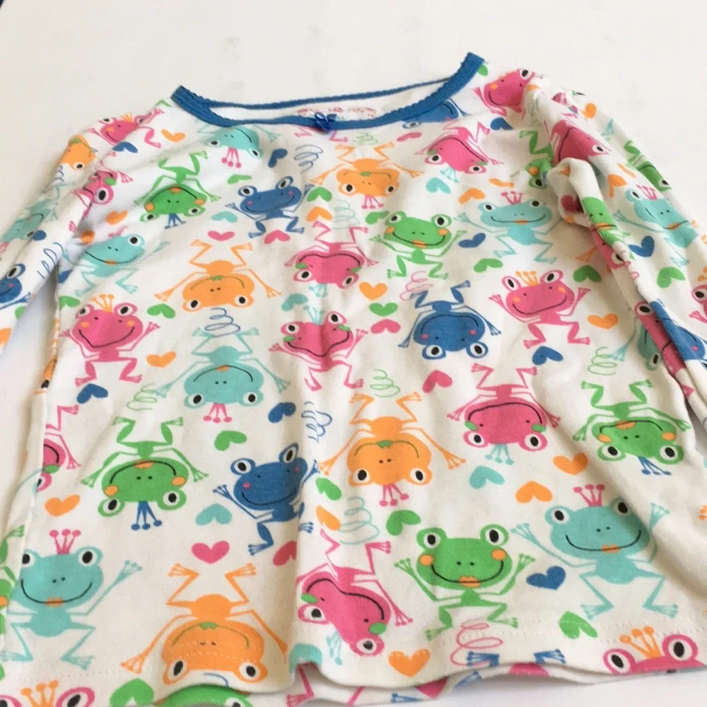 The children’s place long sleeved sleep tee 6x/7